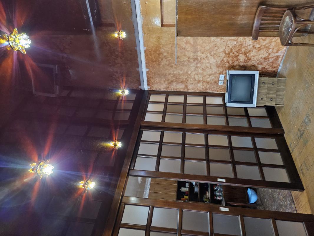 Продам очень теплую, чистую комнату, 2 этаж, большая лоджия. - Новотроицк