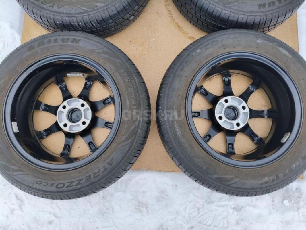Продам комплект новой летней резине на новых литых дисках. - Орск