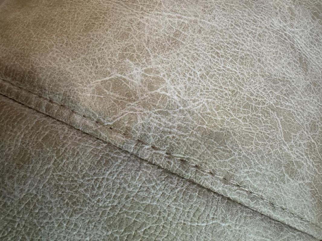 Продам диван . - Орск