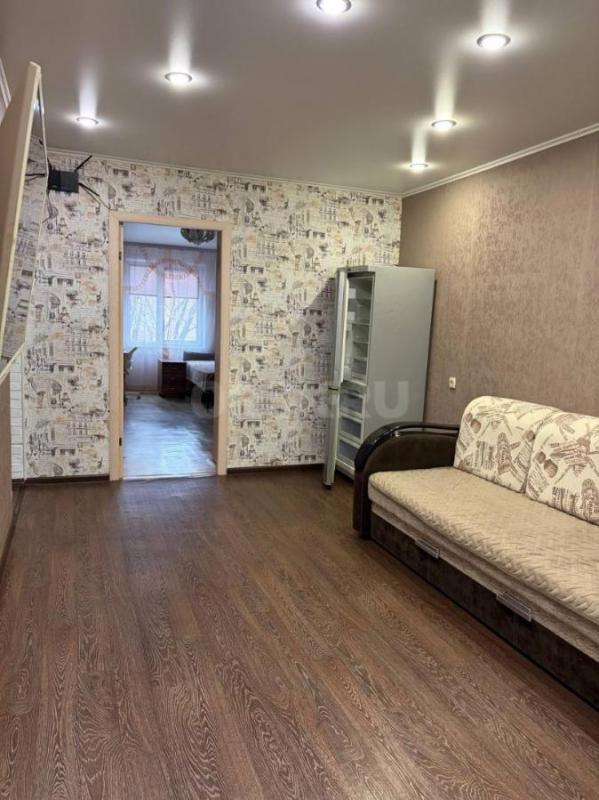 Сдается на длительный срок 2-х комнатная квартира в центре города (ул. - Орск