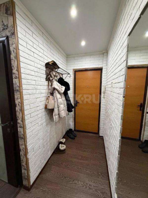 Сдается на длительный срок 2-х комнатная квартира в центре города (ул. - Орск