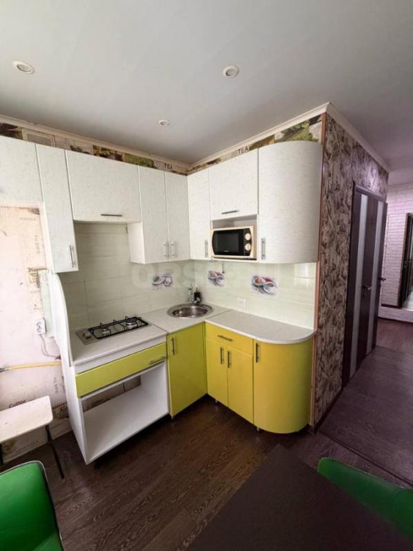 Сдается на длительный срок 2-х комнатная квартира в центре города (ул. - Орск