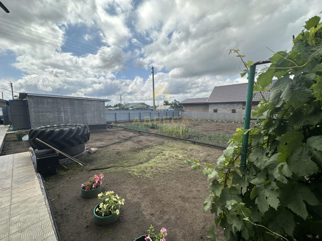 Продается уютный дом в поселке с развитой инфраструктурой!📍 Расположение: 50 км от г. - Сакмара