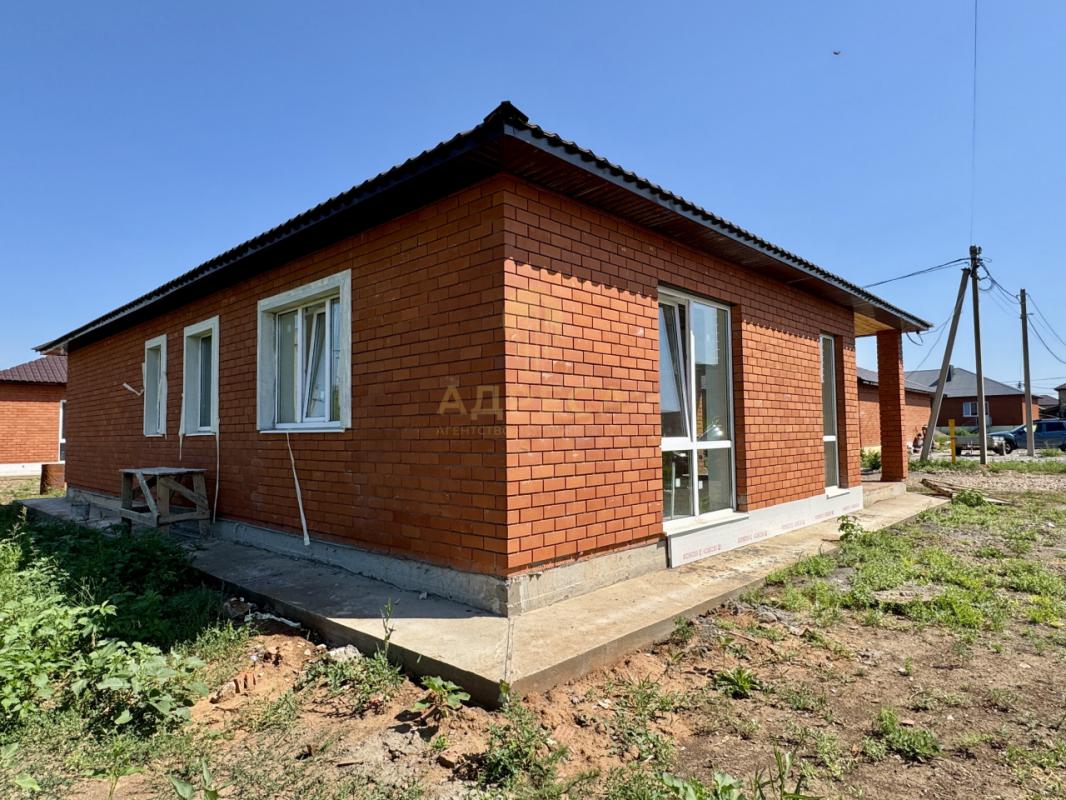 Предлaгaeм к продаже новый дoм в п. - Оренбург