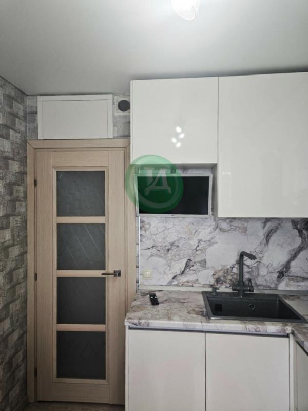 Продам 3-х комнатную квартиру улучшенной планировки по адресу: ул. - Орск