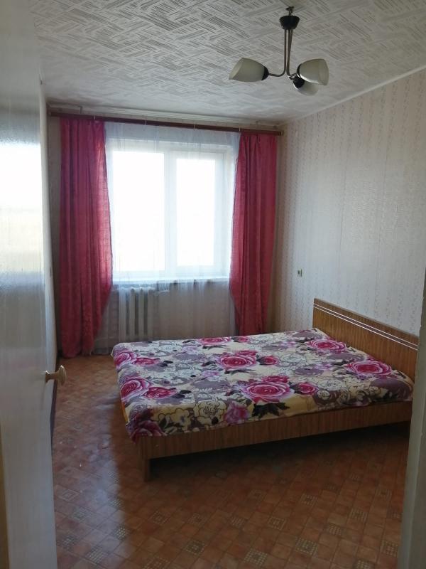 Продам двухкомнатную квартиру на 3-м этаже пятиэтажного панельного дома. - Новотроицк