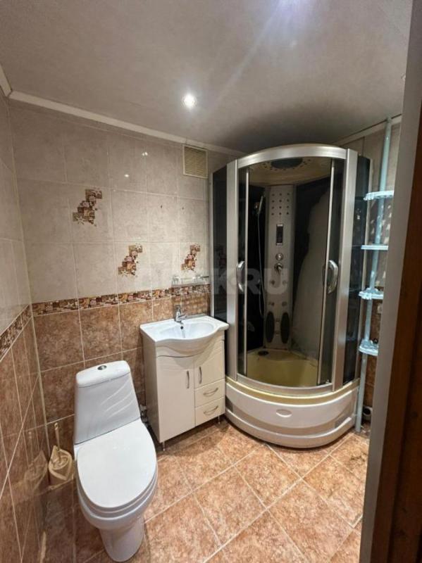 Продаётся 2-х комнатная квартира в кирпичном доме по ул. - Орск