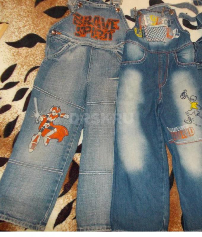 Продам детские вещи на мальчика:джинсы - комбинезон по 800р.,куртка джинсовая р.116 -900р..,джемпер, - Орск