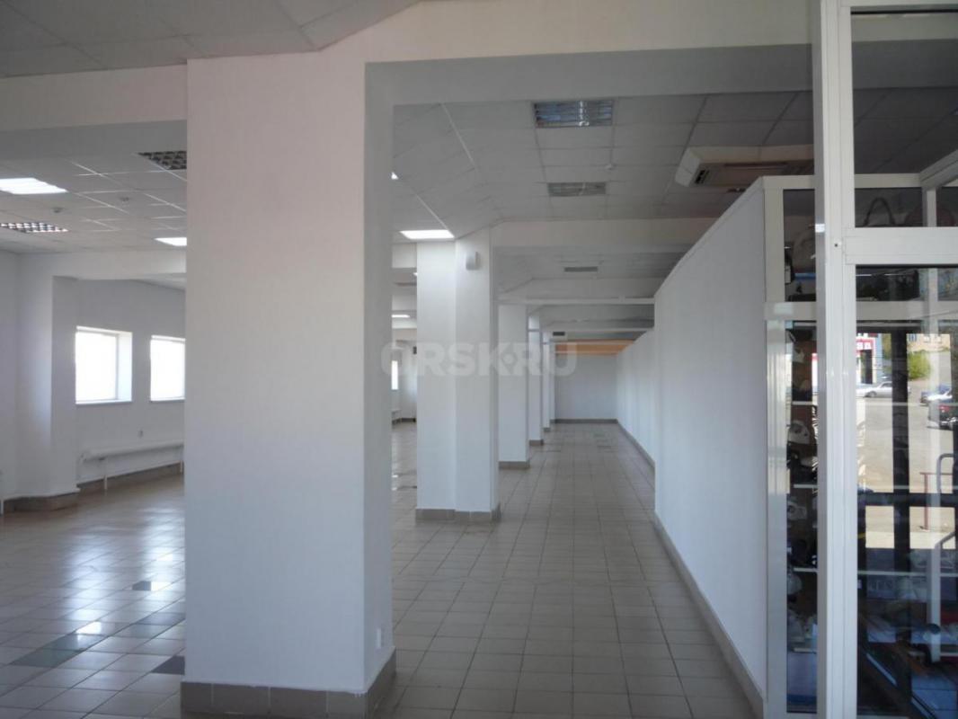 Сдается помещение площадью 300м2 в тц Скала. - Медногорск