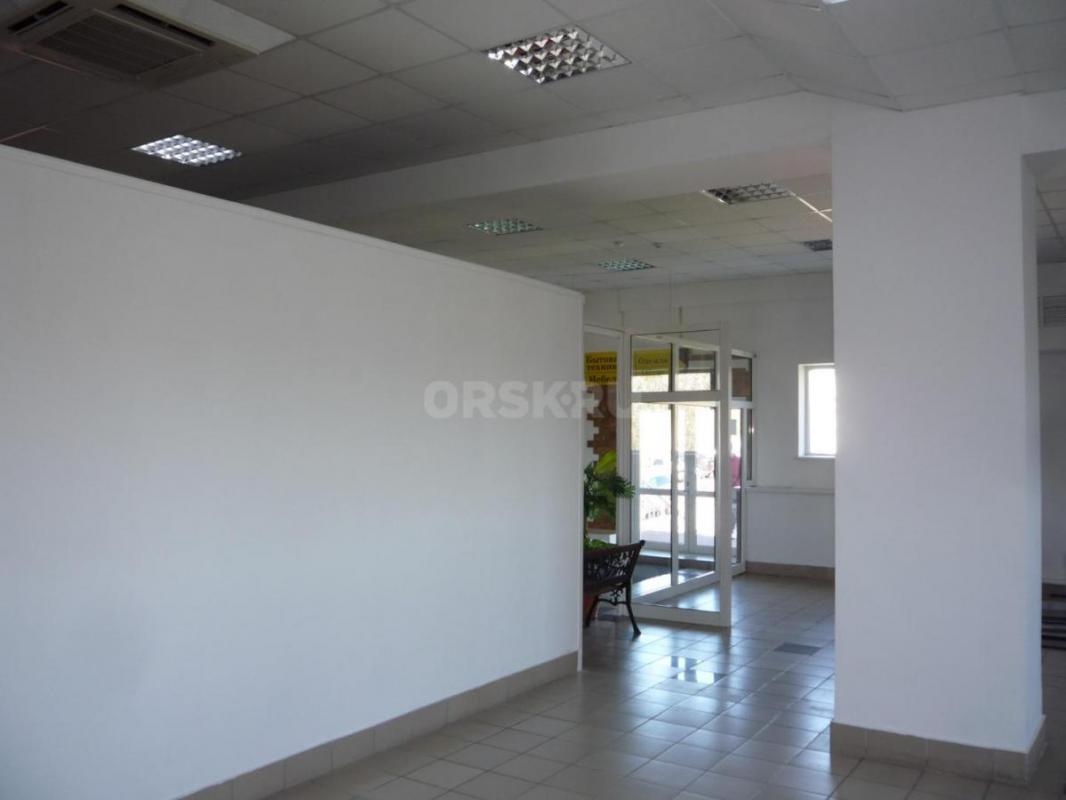 Сдается помещение площадью 300м2 в тц Скала. - Медногорск