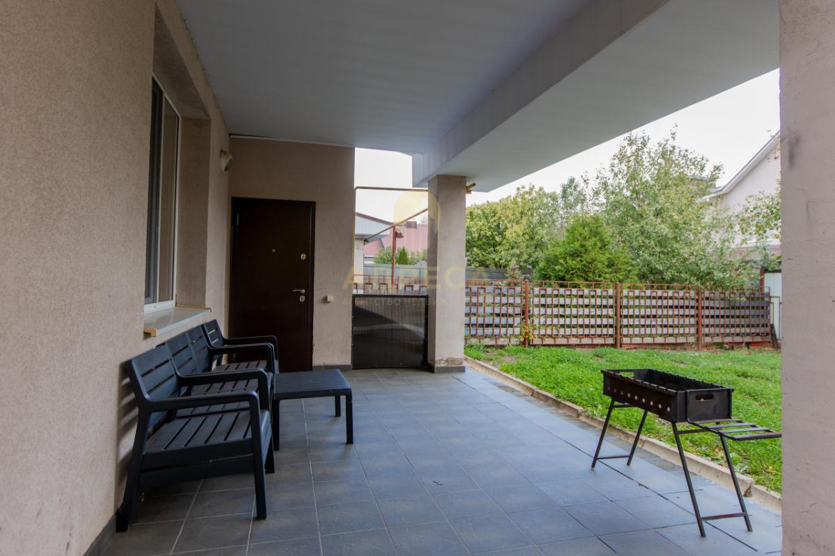 Продаётся просторный таунхаус в современном жилом комплексе &laquo;Крона&raquo;Предлагаем ст - Оренбург