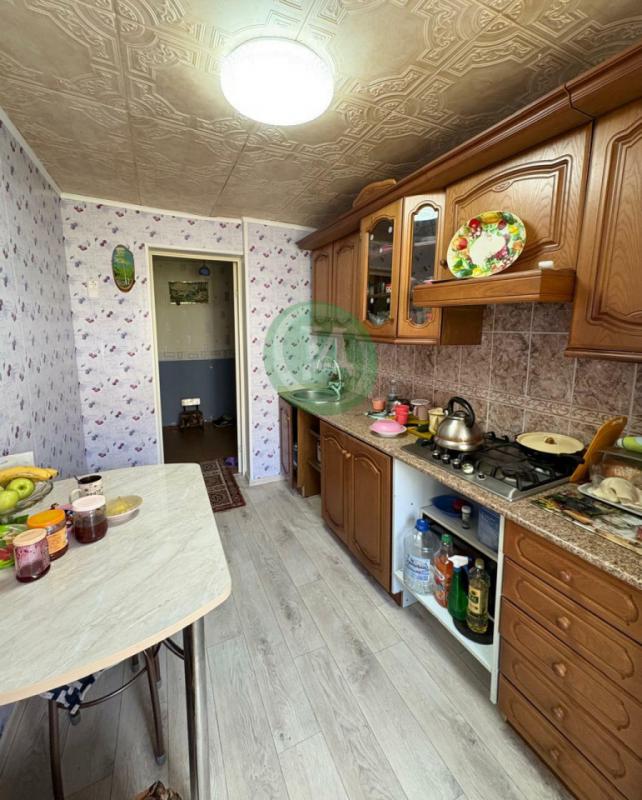 Продается просторная двухкомнатная квартира улучшенной планировки по адресу ул. - Орск