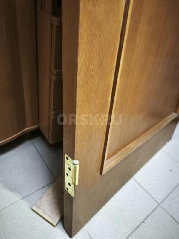 дверь межкомнатную деревянную со стеклом.2000х800 с коробкой и об наличником, Б/У в хорошем состояни - Орск