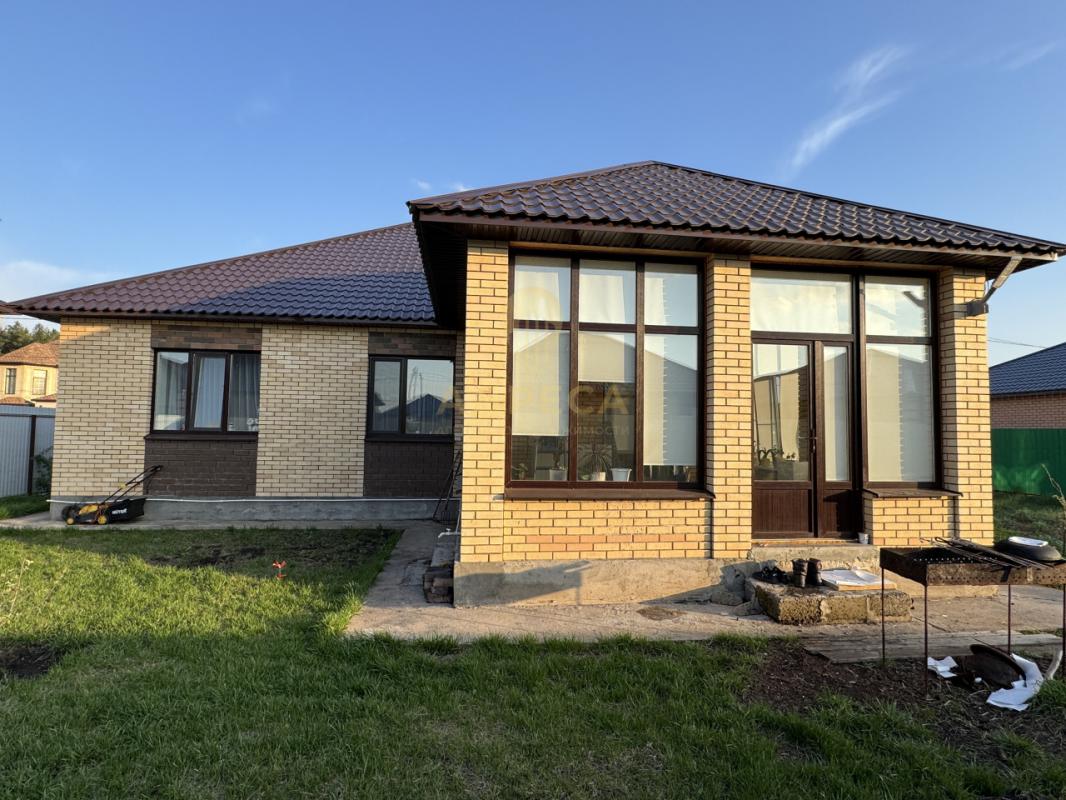 Предлагаем Вaшeму вниманию БОЛЬШОЙ ДОМ с ремонтом и мебелью, С ГАРАЖОМ по хорошей цене! - Оренбург