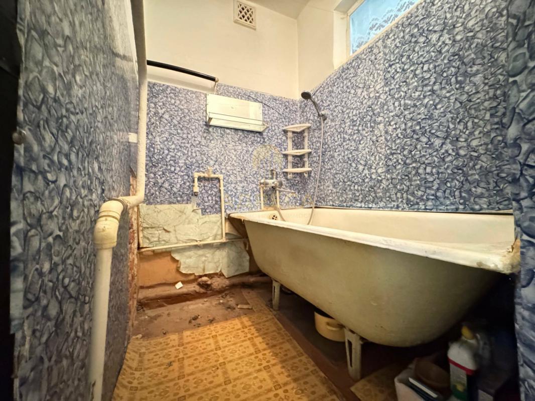 Продается двухкомнатная квартира , общей площадью 44,6 кв . - Оренбург