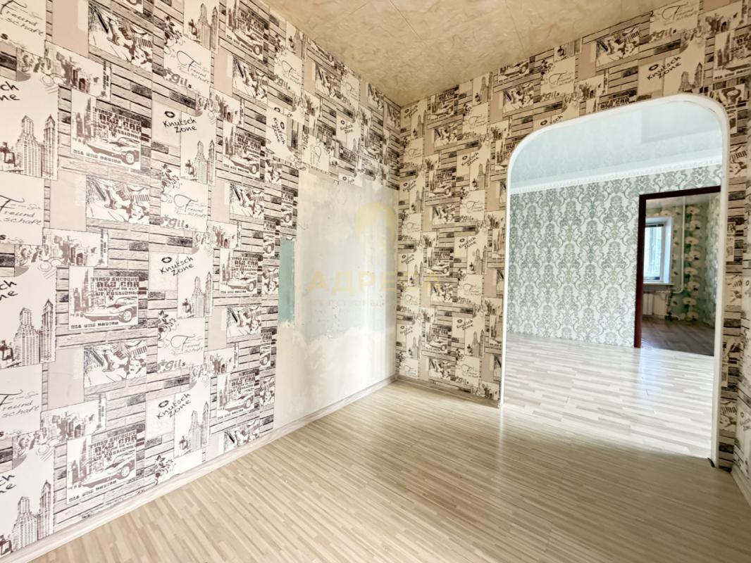 Продаётся просторная 3-х комнатная квартира на 2 этаже 5-ти этажного КИРПИЧНОГО дома. - Медногорск