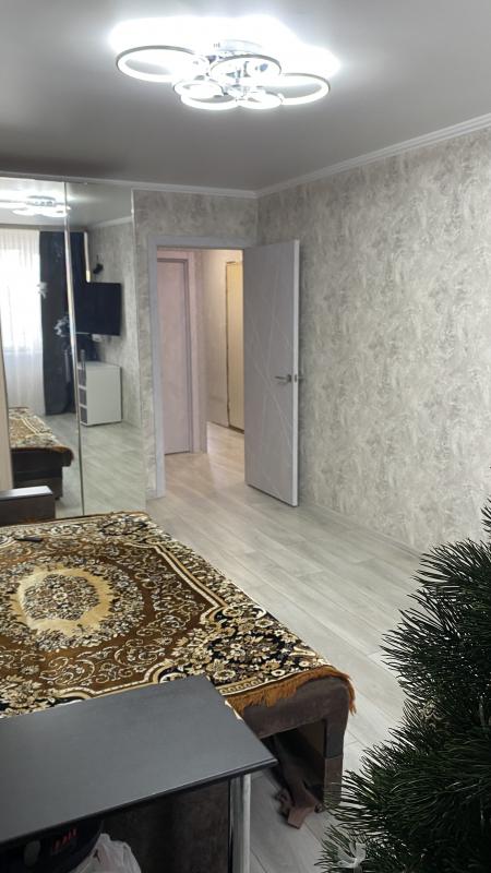 Продается уютная двухкомнатная квартира на 4 этаже 5 этажного панельного дома. - Гай