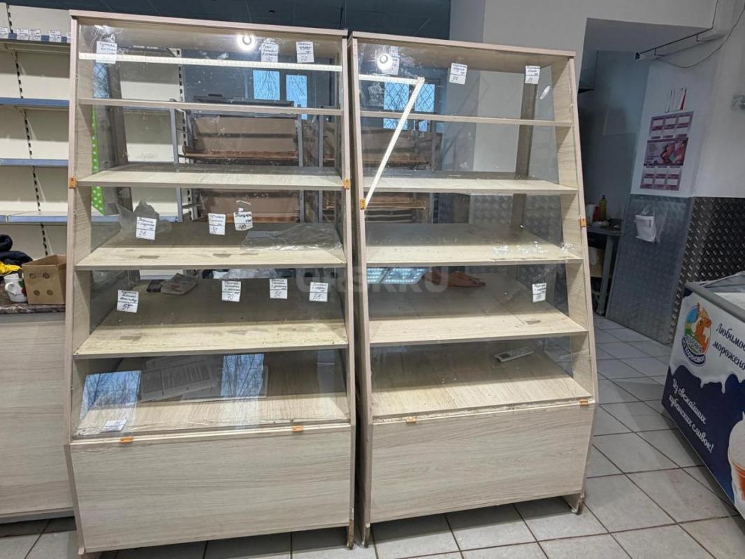 Продам торговое оборудование, холодильники, морозильники, конфетница, булочная витрина. - Орск