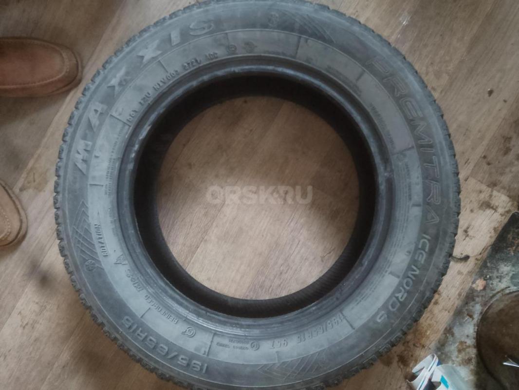 Р15(195-65) два норм баллона, шипы есть, протектор равномерный износ, стояли на одной оси, стояли бе - Орск