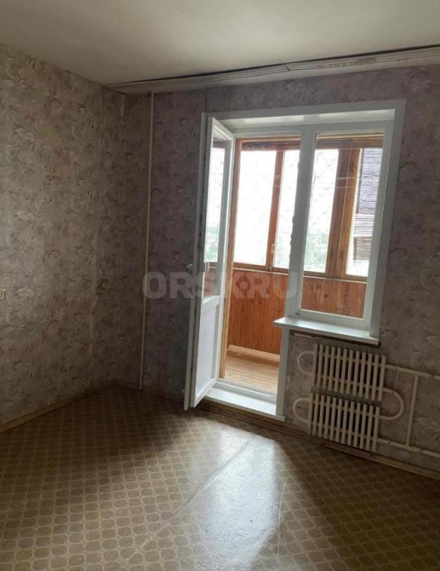 Сдам светлую и уютную 3-х комнатную квартиру в самом лучшем р-не. - Орск