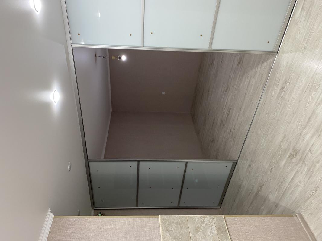 Продаю 1 комнатную квартиру на первом этаже - Орск