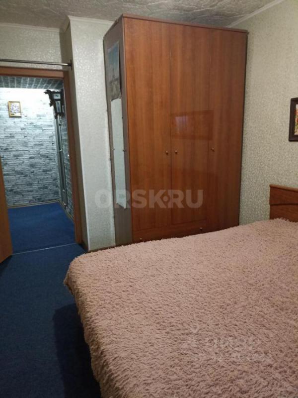 Продается 3-х комнатная квартира улучшенной планировки по адресу: ул. - Орск