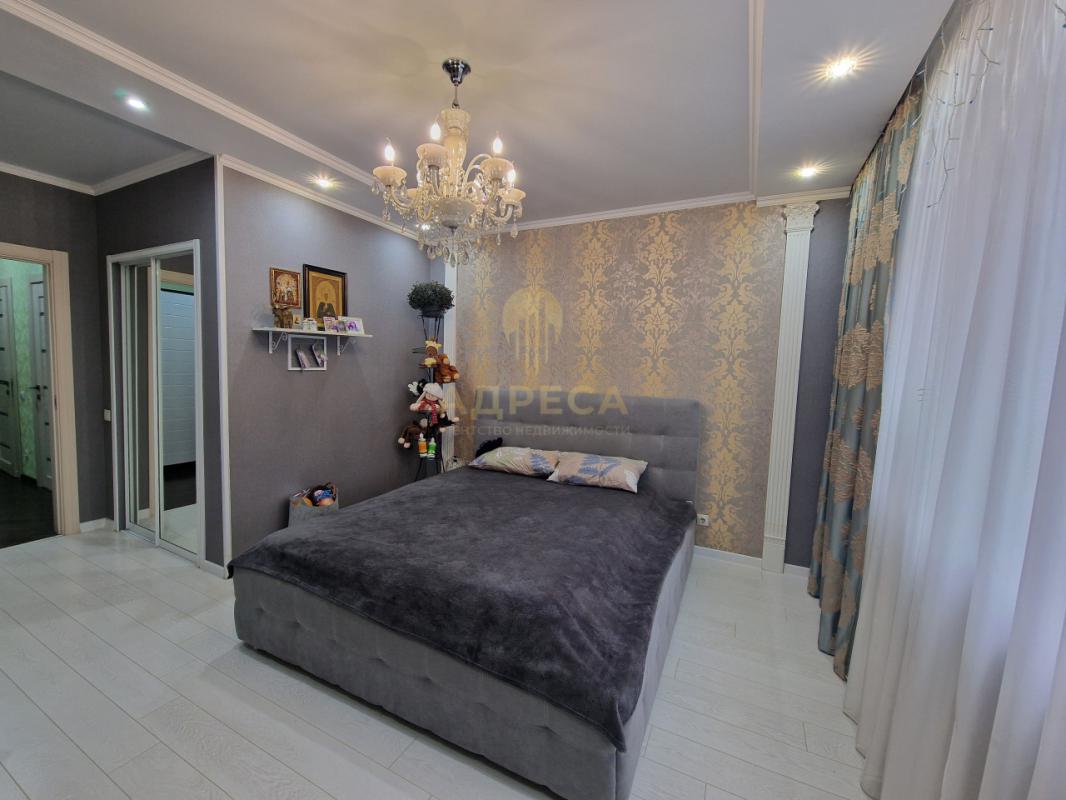 Продается двухкомнатная квартира в ЖК "Фаренгейт", с общей площадью 56,5 кв. - Оренбург