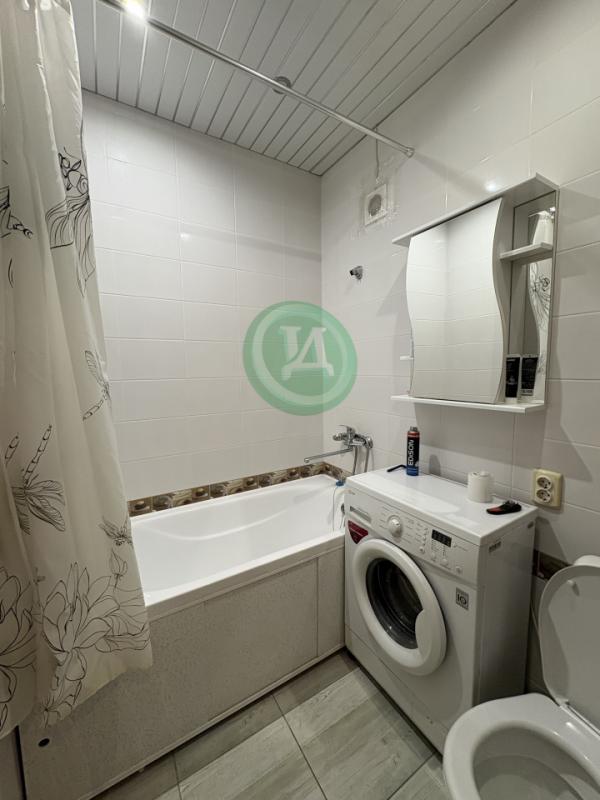 Продается 1 комнатная квартира в центре города по адресу: пер-к Металлистов дом №5, ост. "Ленко - Орск