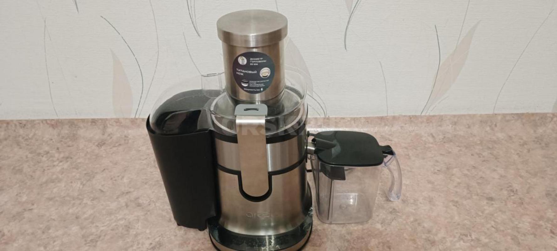 Центробежная соковыжималка Artel ART-JM_800A  в отличном состоянии, пользовались три раза. - Орск