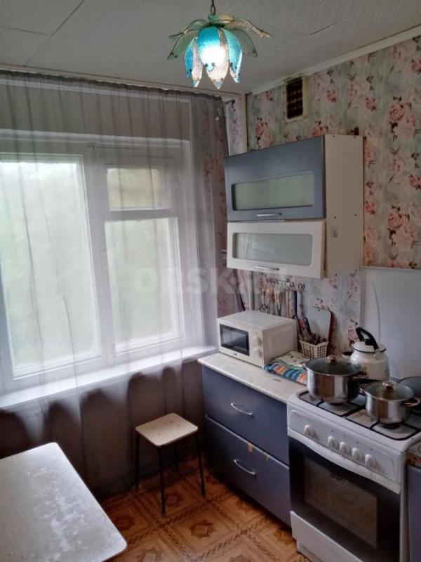 Сдам 4-х комнатную квартиру для командированных на длительный срок. ул. - Орск