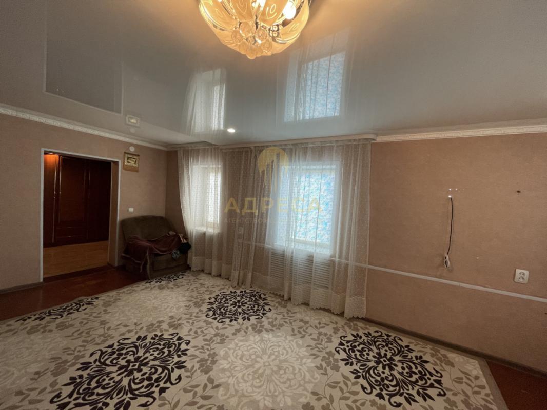 В продаже Дом с земельным участком, ИЖС , все в собственности, документы в порядке, обременений нет. - Южный Урал