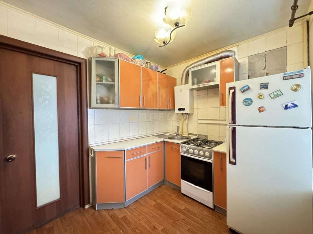 Продается двухкомнатная квартира , общей площадью 42,4 кв. - Оренбург