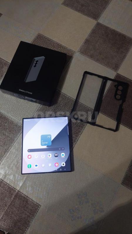 Продам телефон samsunq Z fold 6 - Орск