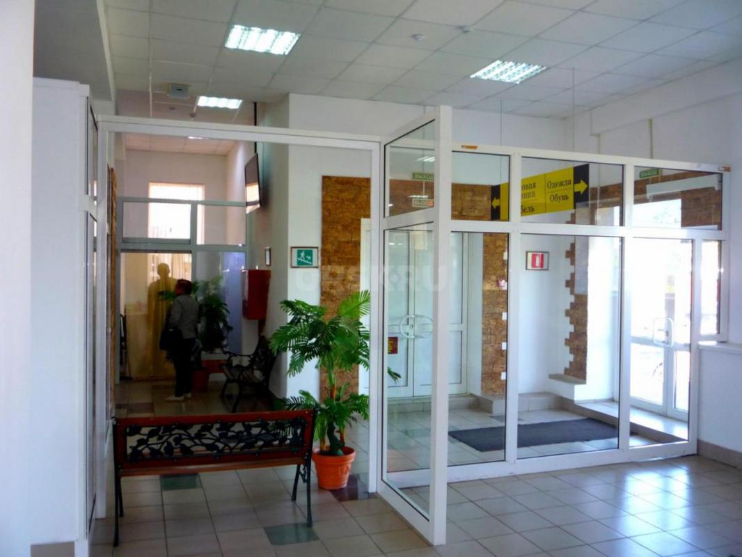 Сдаётся в аренду помещение в центре деловой жизни г Медногорска, тц Скала. - Медногорск