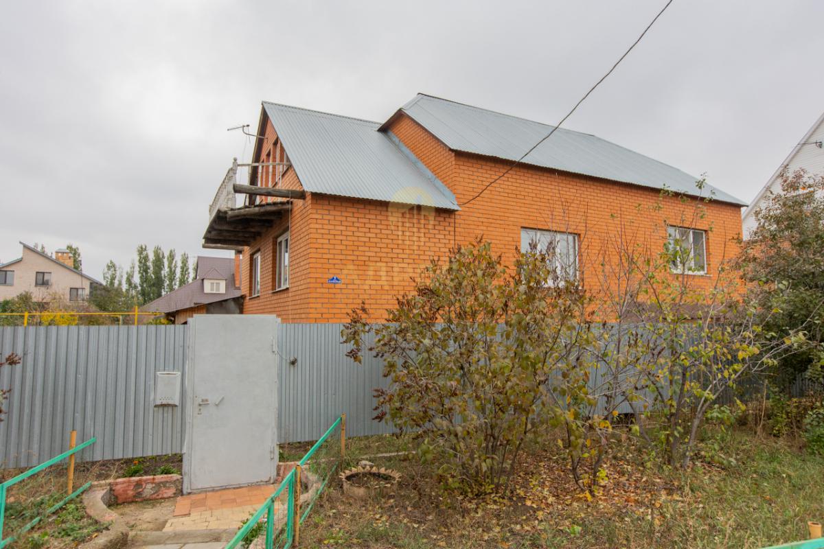 Пpeдлaгаем ДОМ современной постройки на улице Дамбовой (п. - Оренбург