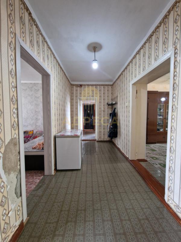 Продаётся дом с земельным участком, всё в собственности, по документам квартира ,общей площадью 75,9 - Краснохолм