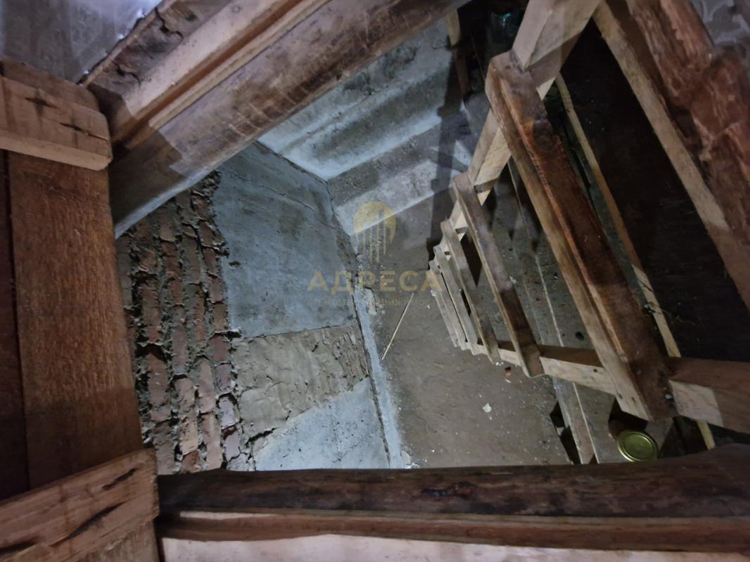 Продаётся дом с земельным участком, всё в собственности, по документам квартира ,общей площадью 75,9 - Краснохолм