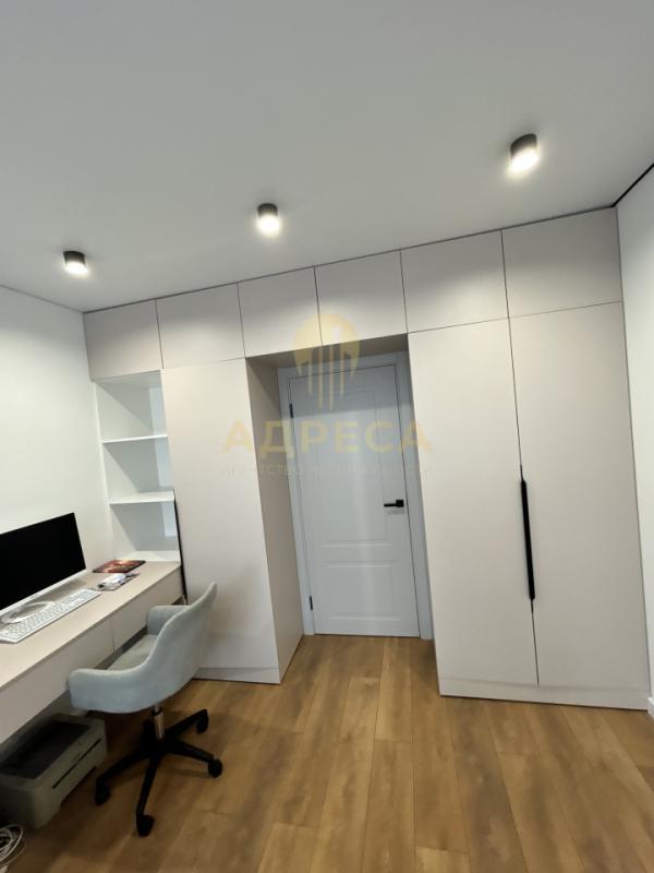 Евро-трешка с дизайнерским ремонтом в доме комфорт-класса, ЖК &laquo;Геометрия&raquo;. - Оренбург