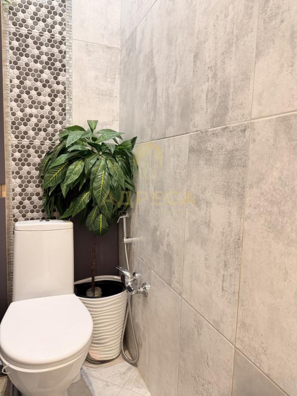 Продается шикарный дом из керамзитоблока, облицовка - кирпич. - Весенний