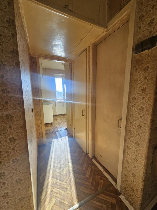 🌟 Продается уютная двухкомнатная квартира! 🌟

🔑 Описание:
- 📍 Отличный район города
- 🏢 Кирпичный до - Новотроицк