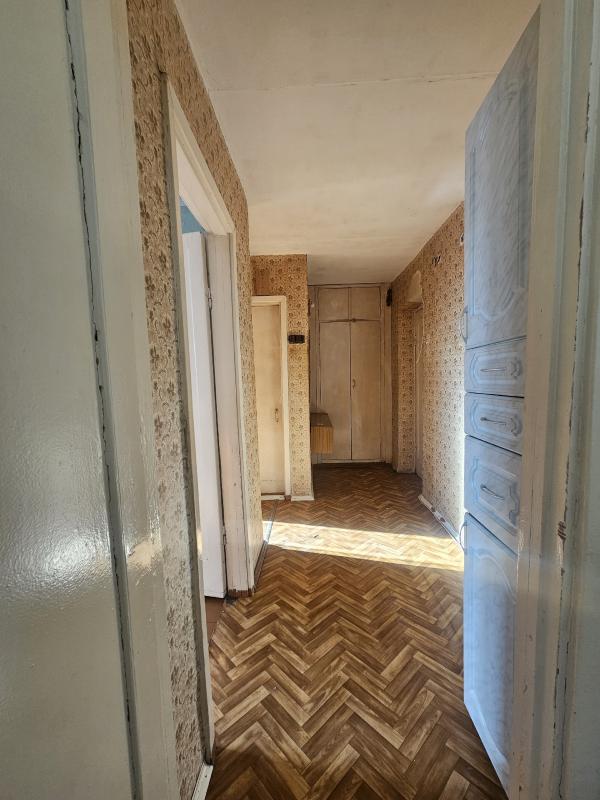 🌟 Продается уютная двухкомнатная квартира! 🌟

🔑 Описание:
- 📍 Отличный район города
- 🏢 Кирпичный до - Новотроицк