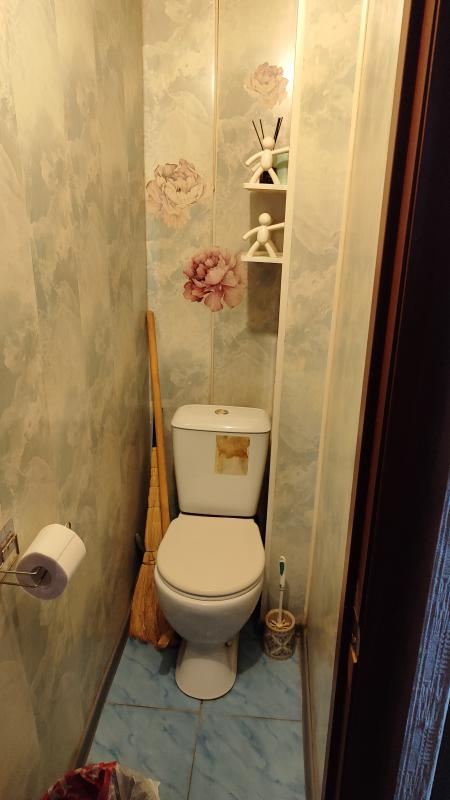 Сдам квартиру Майский район,с мебелью, машинка стиральная, холодильник есть. - 