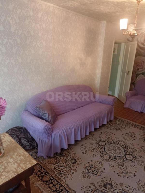 Продаю 3-х комнатную квартиру( маломерка), общей площадью 44 кв. - Орск