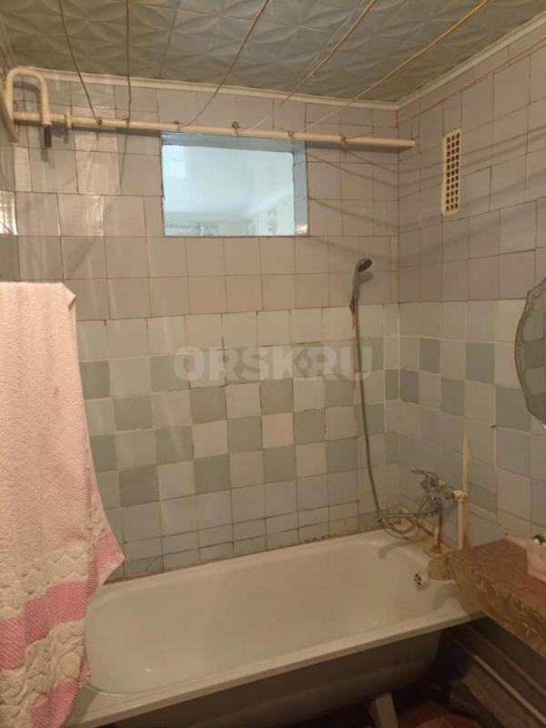 Продаю 3-х комнатную квартиру( маломерка), общей площадью 44 кв. - Орск