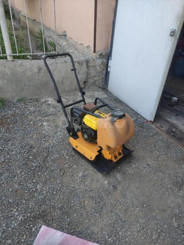 Продам трамбовку (виброплтиту ) б.у. - Орск