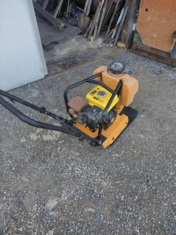 Продам трамбовку (виброплтиту ) б.у. - Орск