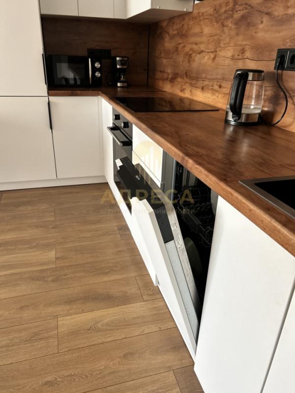 Евро-трешка с дизайнерским ремонтом в доме комфорт-класса, ЖК &laquo;Геометрия&raquo;. - Оренбург