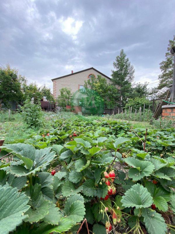 К продаже предлагается индивидуальный жилой дом на земельном участке полностью пригодный для комфорт - Орск