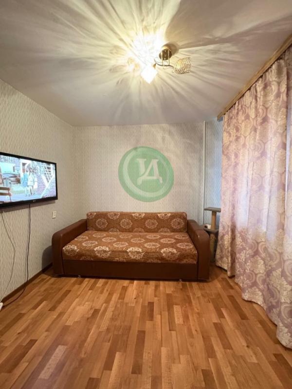 Продается 3-х комнатная квартира в центре города по адресу: ул. - Орск