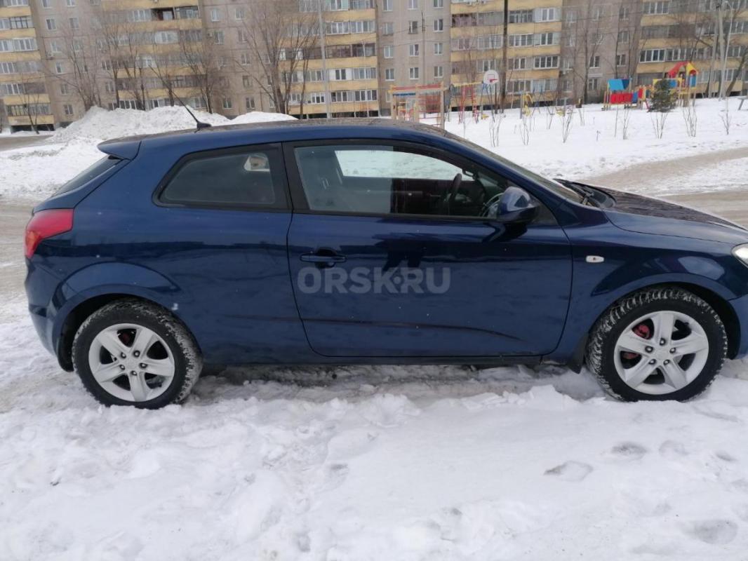 Продам Kia ceed купе в красивом цвете в отличном состоянии. - Орск